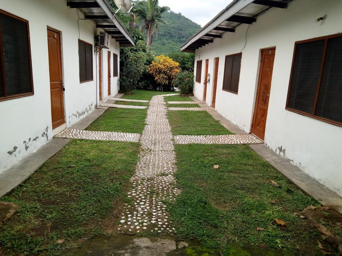 Aylos Bay Hotell Akosombo Exteriör bild