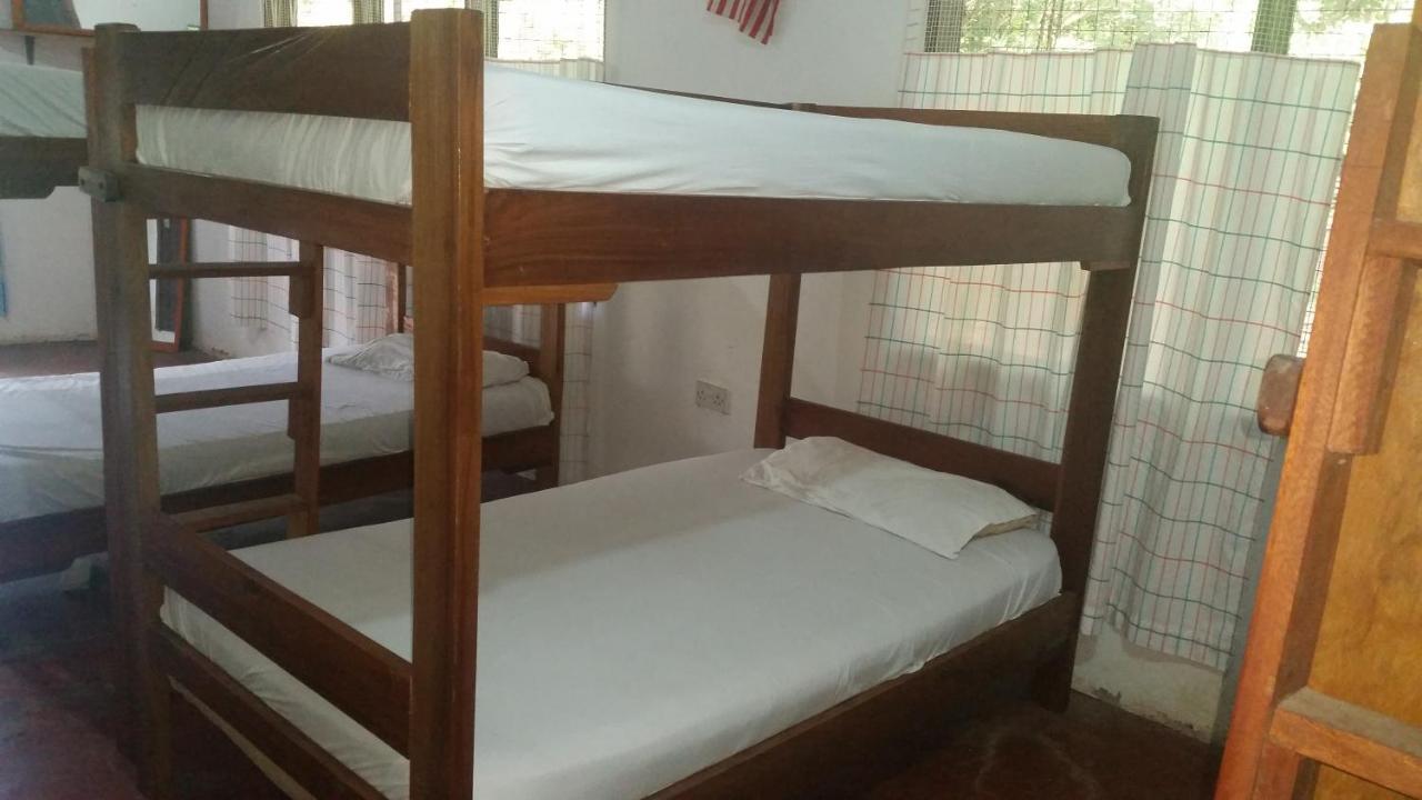 Aylos Bay Hotell Akosombo Exteriör bild